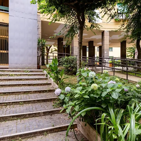 Donna Olimpia Tra Gianicolo E Trastevere Róma