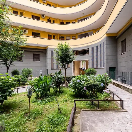 Donna Olimpia Tra Gianicolo E Trastevere