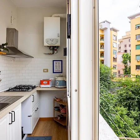 Donna Olimpia Tra Gianicolo E Trastevere * Róma